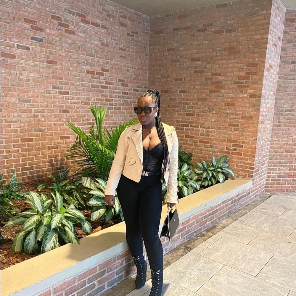 Meet your Posher, Tina s
